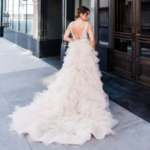 Lazaro Wedding Dress Size 12 / fits 6